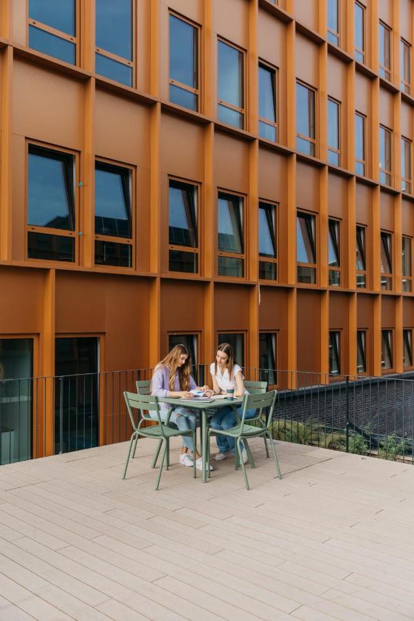 For Students Studying In Barcelona Only - Stunning Spacious Studios And Private Rooms At Pallars Student Accommodation Exterior foto
