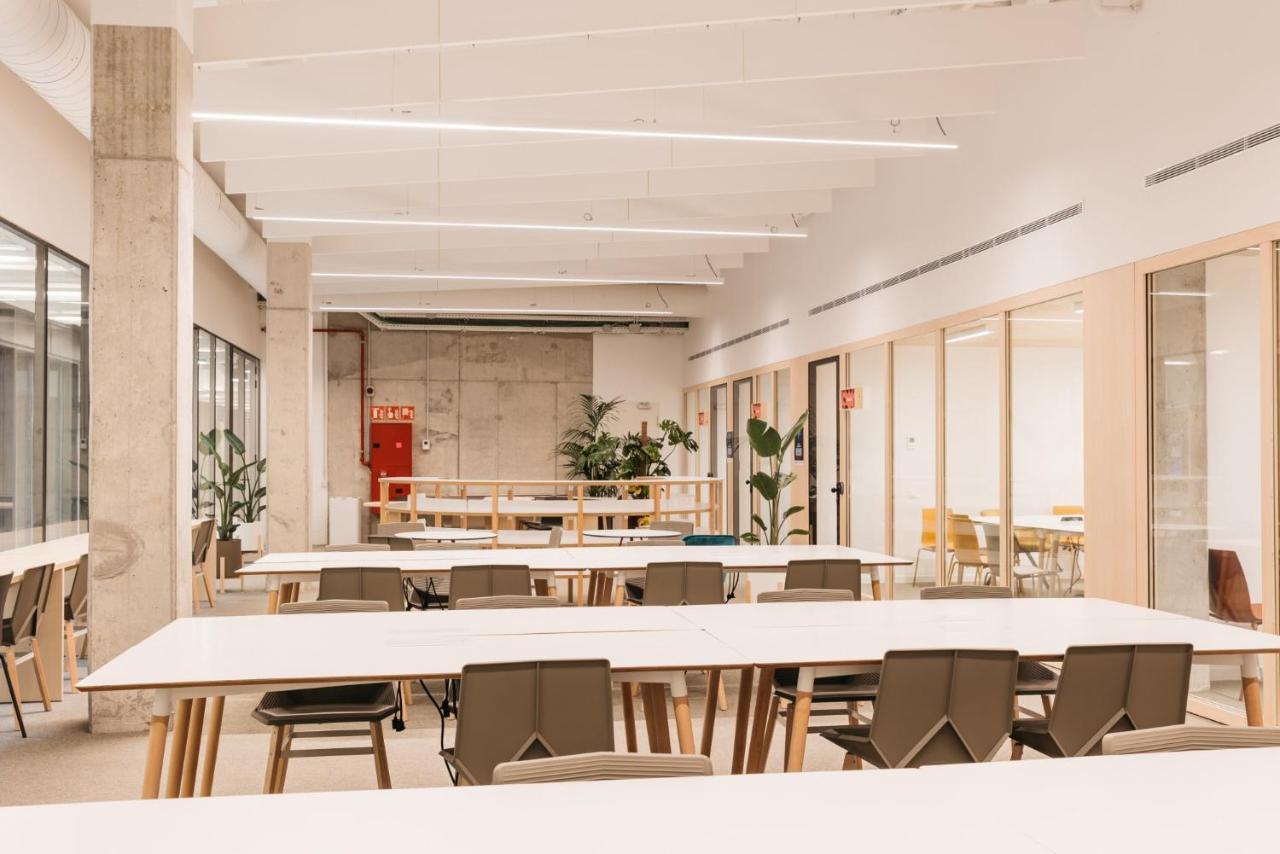 For Students Studying In Barcelona Only - Stunning Spacious Studios And Private Rooms At Pallars Student Accommodation Exterior foto