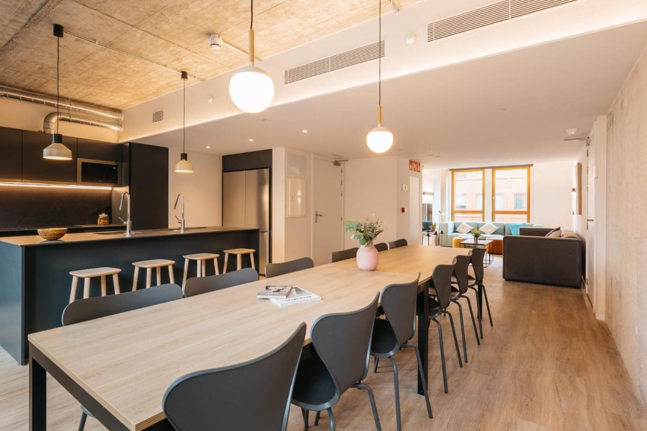 For Students Studying In Barcelona Only - Stunning Spacious Studios And Private Rooms At Pallars Student Accommodation Exterior foto