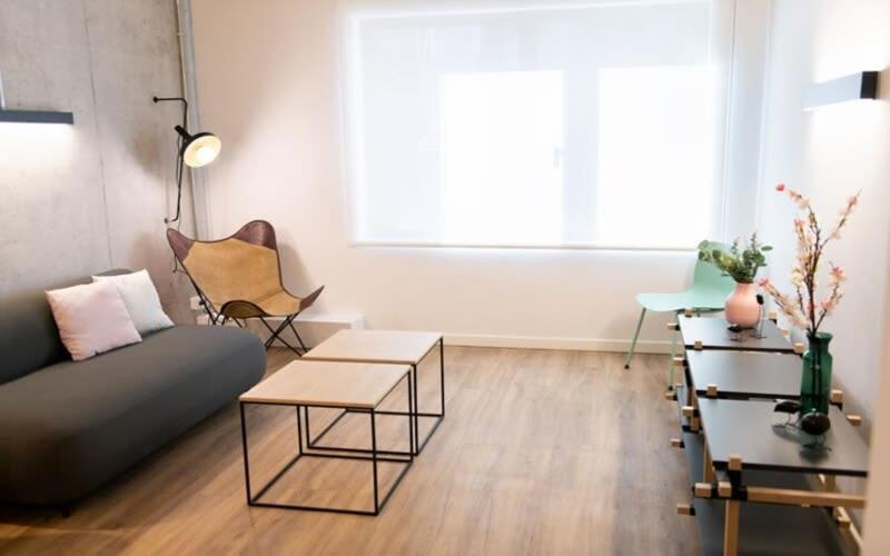 For Students Studying In Barcelona Only - Stunning Spacious Studios And Private Rooms At Pallars Student Accommodation Exterior foto
